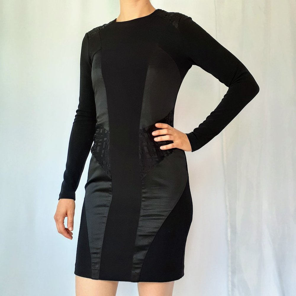 Chic long sleeve black dress
